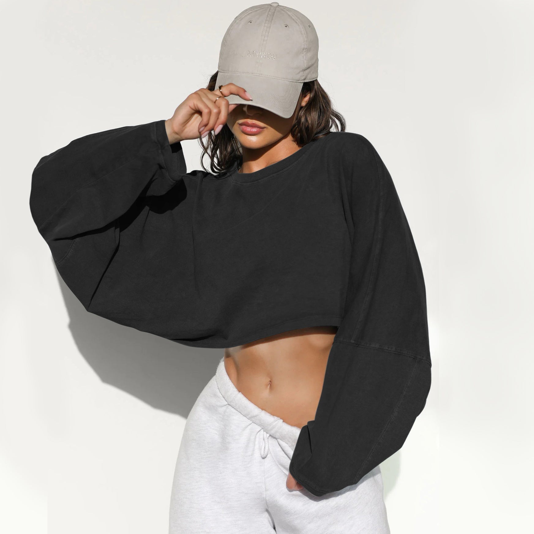 Active Comfort Long Sleeved Sweatshirt Crop Top