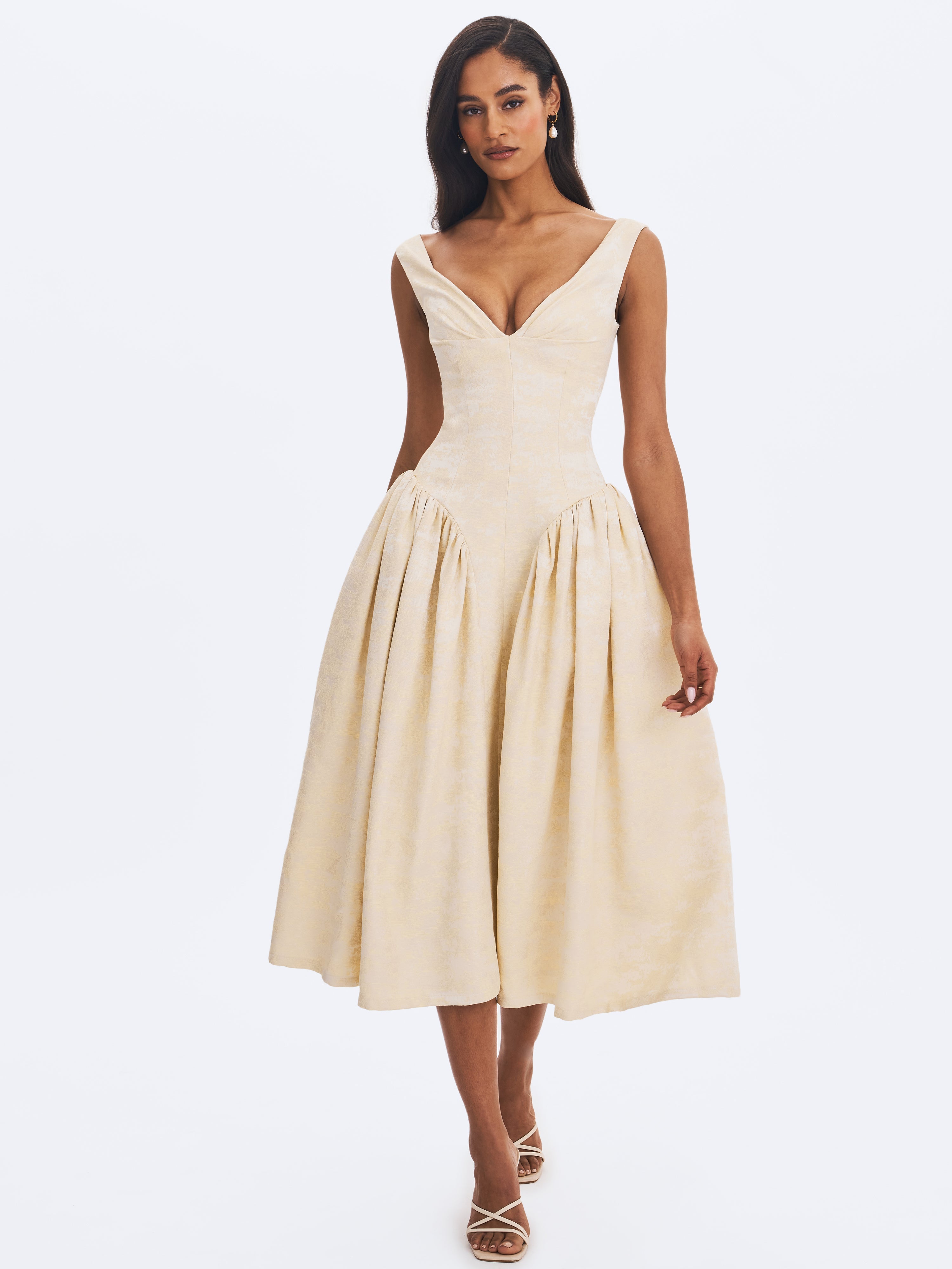 Chelsea Ivory Jacquard Ruched Bust Sweetheart Midi Dress