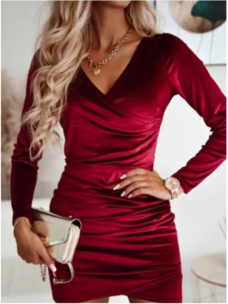 Solid Color Velvet Dress Women V-Neck Long Sleeved Mini Dress Autumn Winter New Year Party Luxury Dress